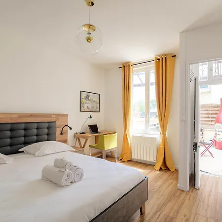 Maison Cosy Avec Terrasse A 15 Minutes De Lyon Et Wifi Apartment Rillieux-la-Pape