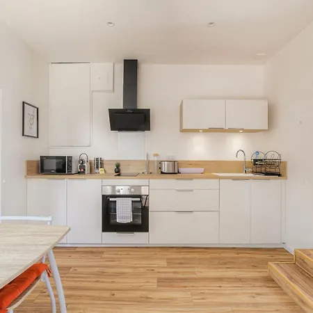 Maison Cosy Avec Terrasse A 15 Minutes De Lyon Et Wifi Apartamento *